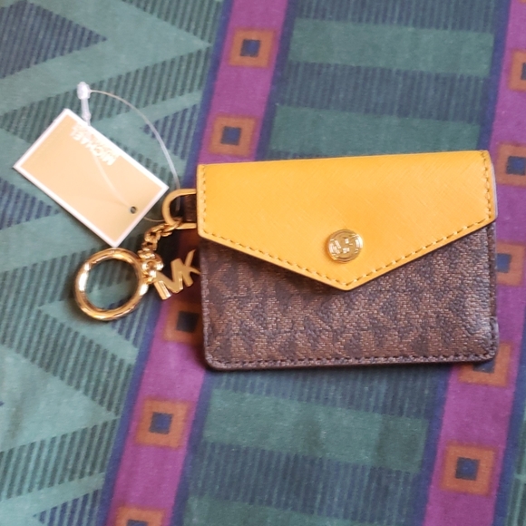 Nwt Michael kors kala marigold sm Keychain card